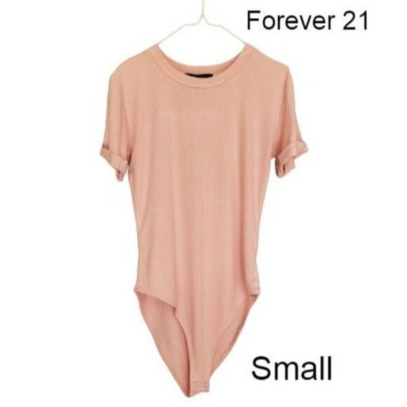 Forever 21 Women's Bodysuit Short Sleeve Cuffed Pink Small NWOT - Picture 1 of 5
